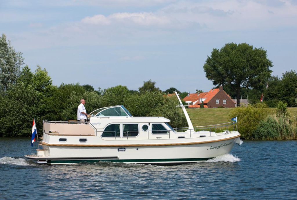 Golden Weeks Locaboat