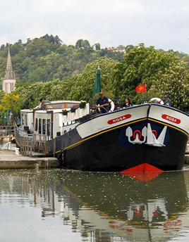 Hotel barge Rosa