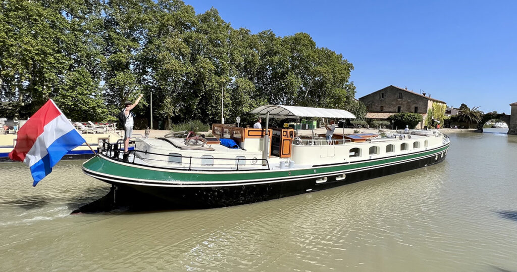 Hotel barging in the the South of France