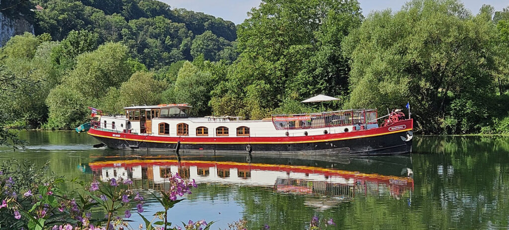 Maïtena luxury barge cruising through scenic French waterways