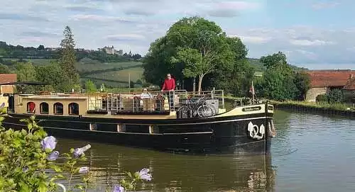 Rendez-vous cruising in Burgundy 