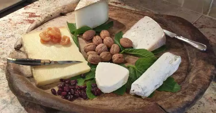 Discover delicious French cheeses