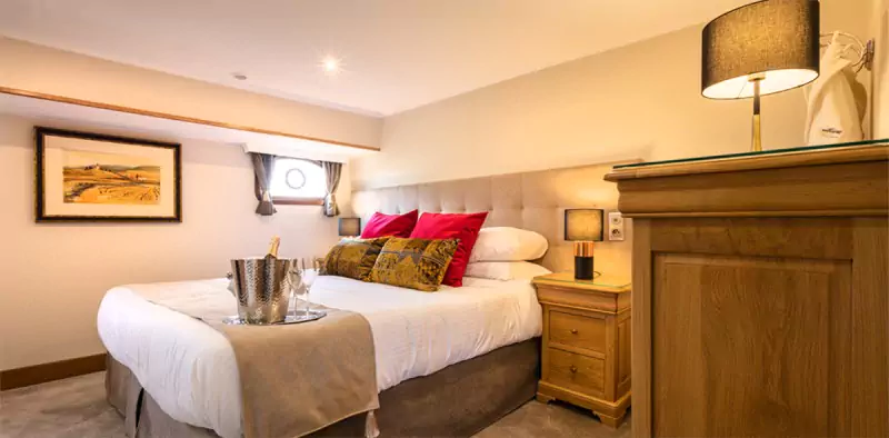 Another view of the suite
