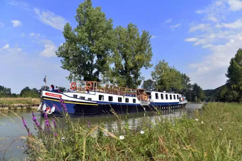La Belle Epoque barge in Burgundy