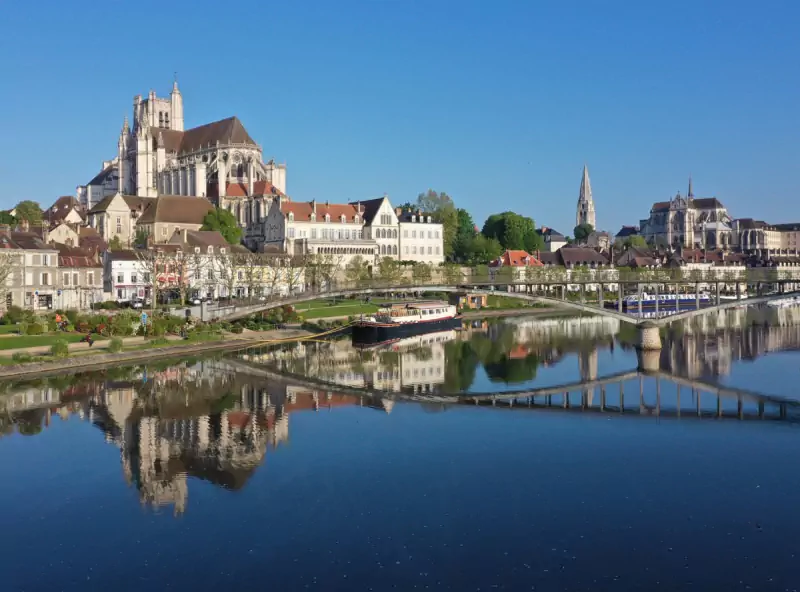Moorings on the River Yonne