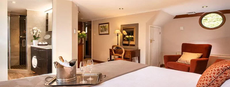 Huge suites on the Prosperite hotel barge
