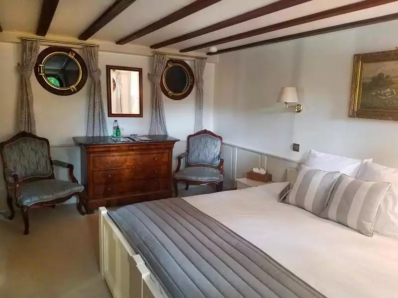 Spacious suites on the barge