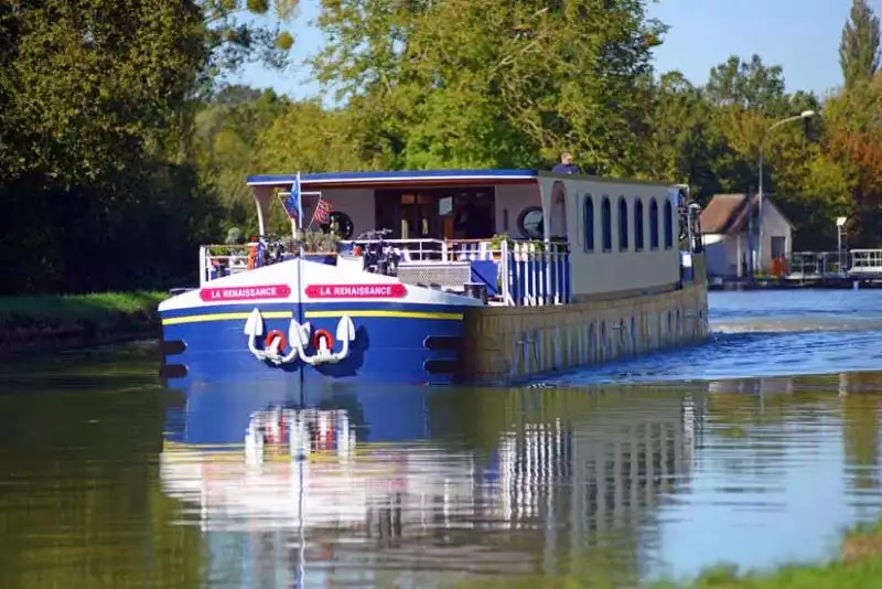 Hotel barge Renaissance