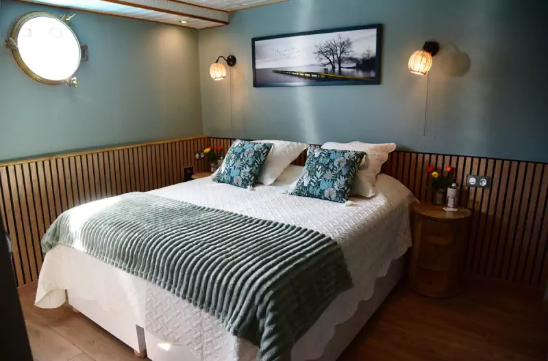Suite 2 on the Magnolia barge