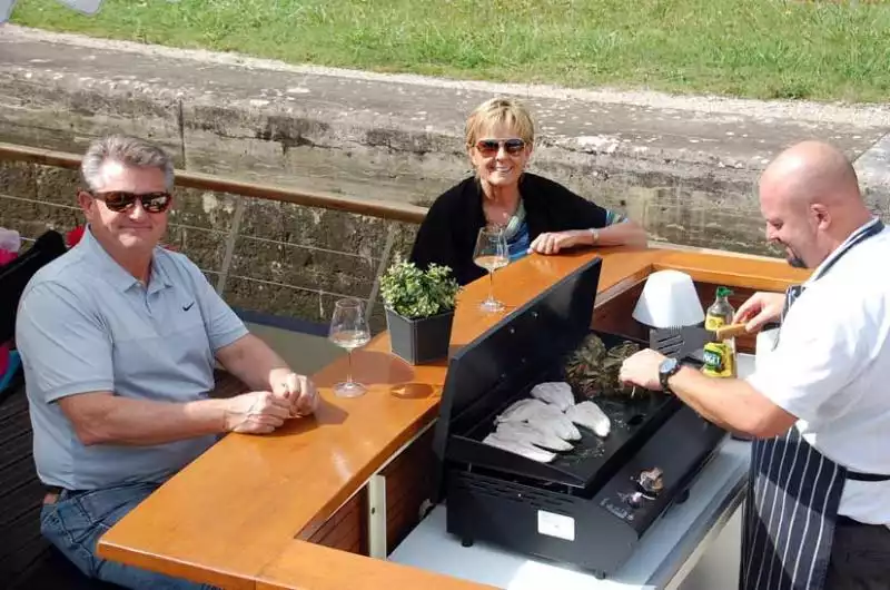 Plancha cuisine in the sunshine