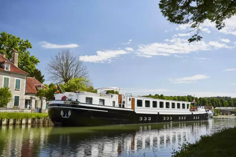 Canal moorings