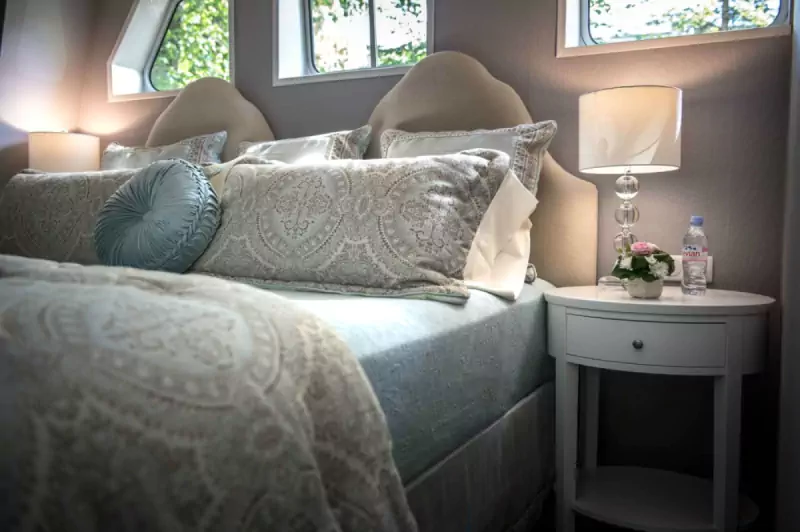 Suite stateroom