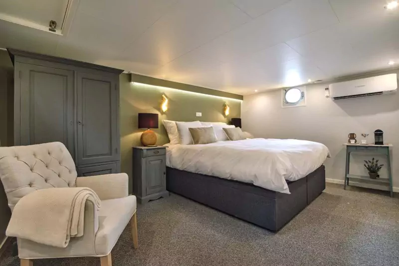 Suite on board the Kir Royale