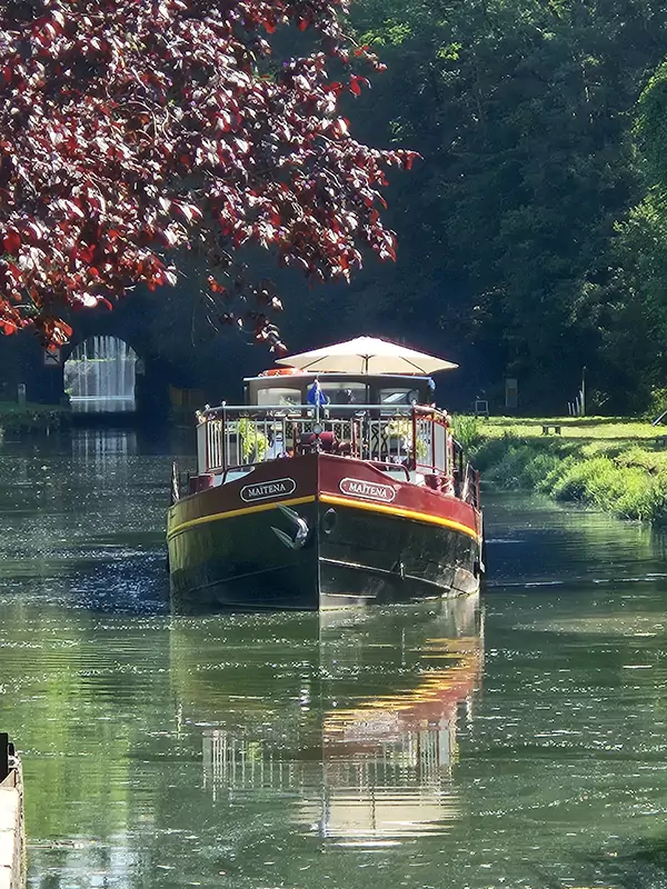 The bow of the barge
