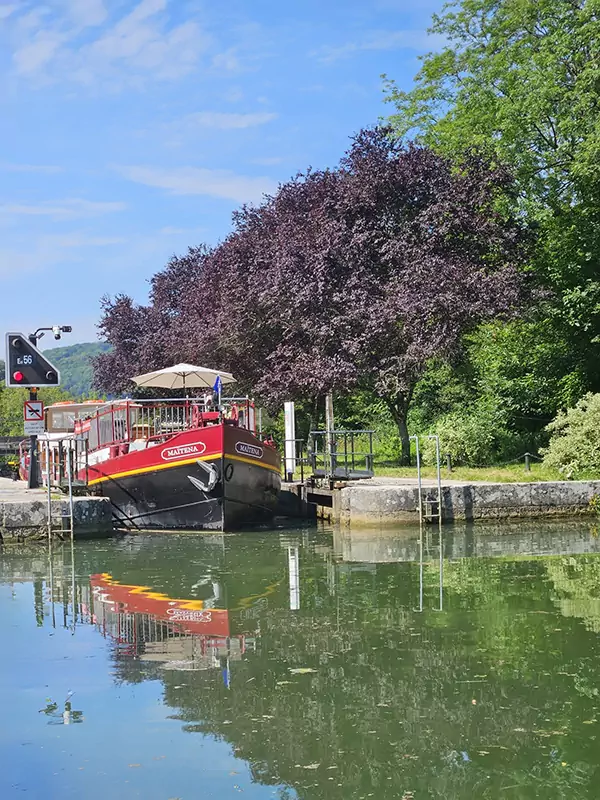 The barge leaving a lock