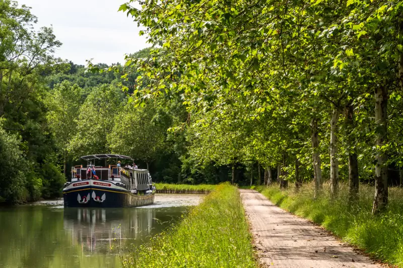 Luxury barge La Belle Epoque