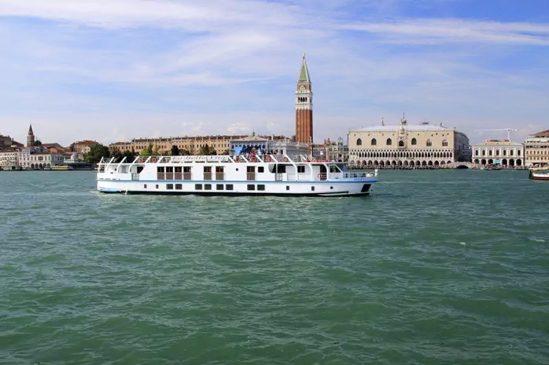 Luxury barge La Bella Vita