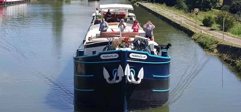 Luxury barge Magnolia