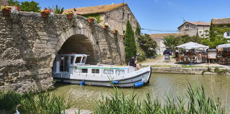 Midi Canal &  Camargue boat rentals
