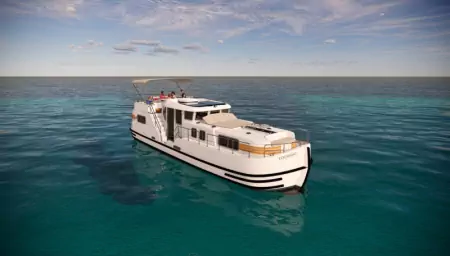 Starboard side vue of the Neo