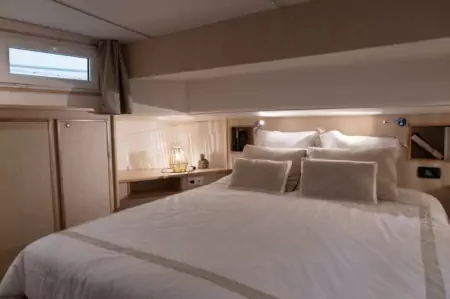 Double cabin