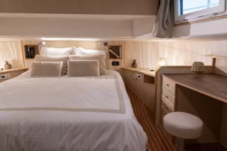 Double cabin