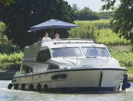 Le Boat Mystique rental boat